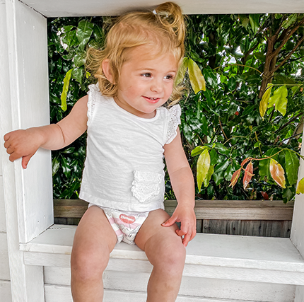 Ultra Dry Nappy Pants for Girls Huggies AU